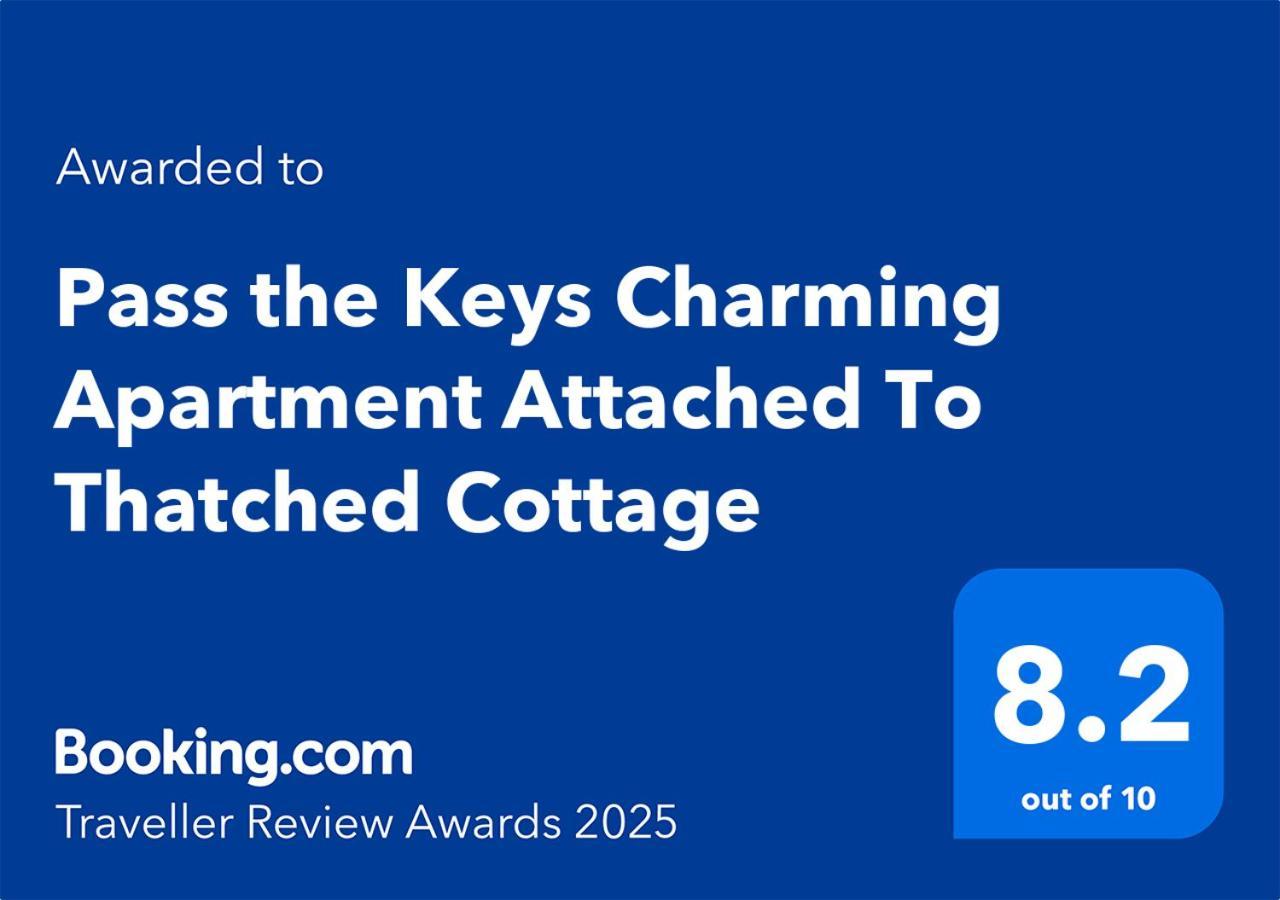 Pass The Keys Charming Apartment Attached To Thatched Cottage ชิชิสเตอร์ ภายนอก รูปภาพ